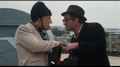 Peter Falk and Kent Williams in The In-Laws (1979)