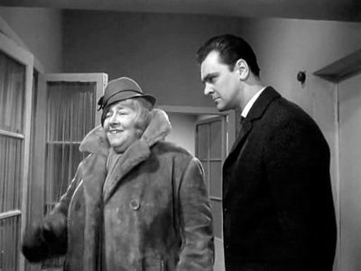 Faina Ranevskaya and Yuriy Yakovlev in Lyogkaya zhizn (1964)