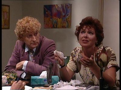 Carla Hardy and Wim T. Schippers in We zijn weer thuis (1989)