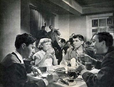Yuri Belov, Aleksey Kozhevnikov, Yuriy Nikulin, and Nadezhda Rumyantseva in Unamenables (1959)