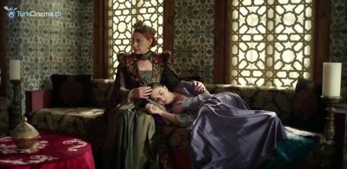 Vahide Perçin and Pelin Karahan in The Magnificent Century (2011)