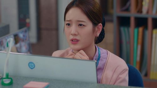 Jang Gyu-ri in It's Okay to Not Be Okay (2020)