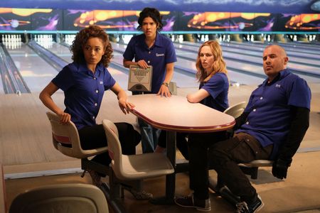 Still of Olivia Swann, Lisseth Chavez, Caity Lotz and Dominic Purcell in DC's Legends of Tomorrow