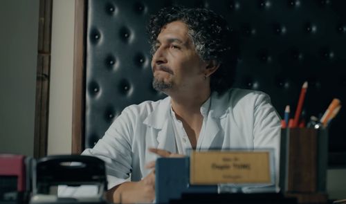 Çukur (The Pit) S3E1 Doktor Özgür