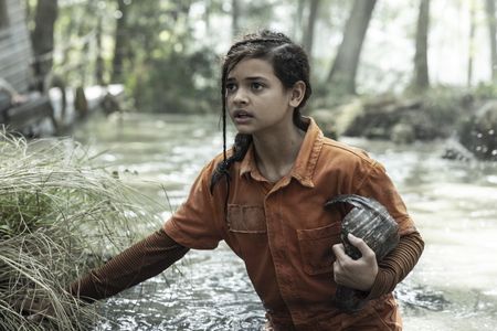Zoey Merchant in Fear The Walking Dead (Remember What They Took From You)