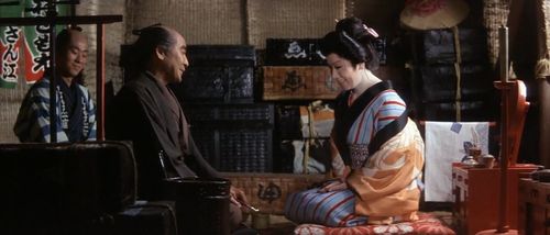 Yukiji Asaoka and Kôichi Mizuhara in Zatoichi Challenged (1967)