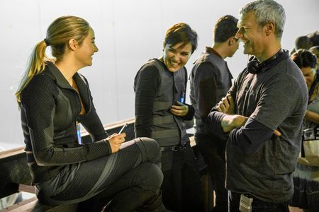 Shailene Woodley, Neil Burger, and Veronica Roth in Divergent (2014)