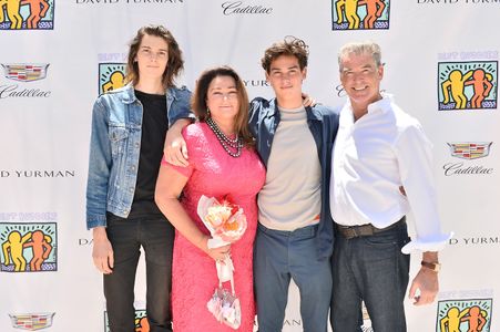 Pierce Brosnan, Keely Shaye Brosnan, Paris Brosnan, and Dylan Brosnan