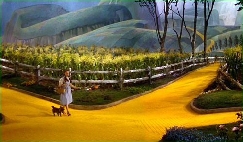 Judy Garland and Terry in The Wizard of Oz (1939)