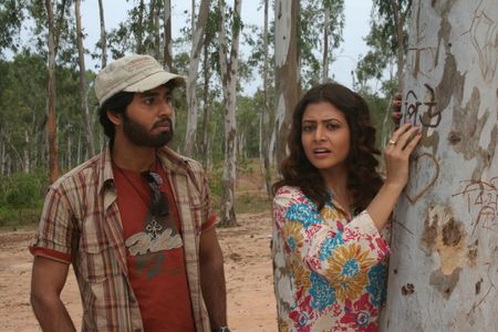 Koyel Mallick and Hiran Chatterjee in Jackpot (2009)