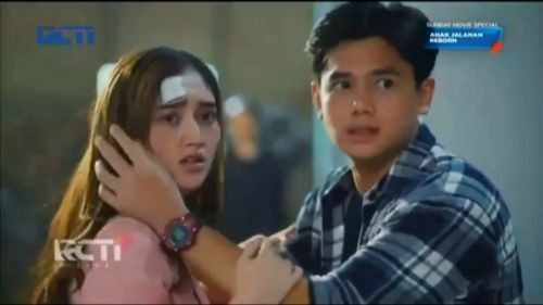 Ranty Maria and Rayn Wijaya in Anak Jalanan Reborn (2021)