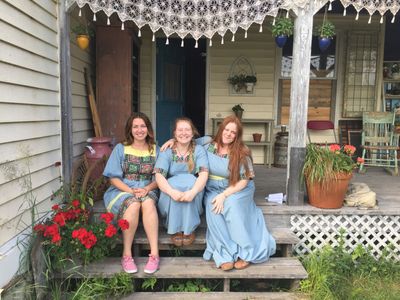Caitlin Howden, Rielle Braid and Nikki Duval behind the scenes in New Eden