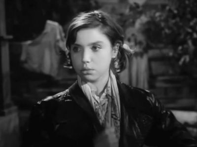 Olga Narovchatova in Pust svetit (1960)