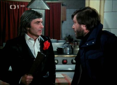 Jan Kanyza and Ladislav Mrkvicka in Mravenci nesou smrt (1986)