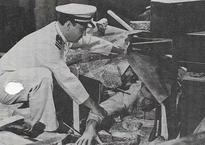 Walter Sande and Don Terry in Don Winslow of the Navy (1942)