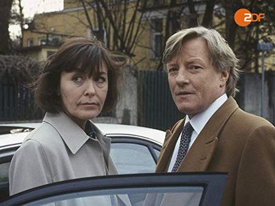 Thekla Carola Wied and Manfred Zapatka in The Old Fox (1977)