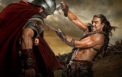 Dustin Clare in Spartacus (2010)