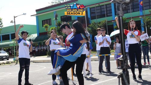 Daewon Park, Namki Hong, Heojun, Julian Trono, and Jean Kim in Aja aja tayo (2018)