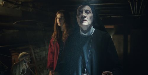 Consuelo Trujillo and Sandra Escacena in Verónica (2017)
