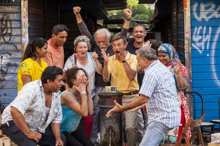 Emanuel Bevilacqua, Lorenzo Gioielli, Nicola Pistoia, Cristina Pellegrino, and Alla Krasovitzkaya in The Market (2014)