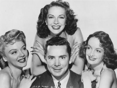 Leslie Brooks, Jinx Falkenburg, Kay Harris, and Russell Hayden in Lucky Legs (1942)