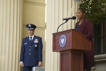 Adrian Pasdar and Shelley Robertson in Agents of S.H.I.E.L.D. (2013)