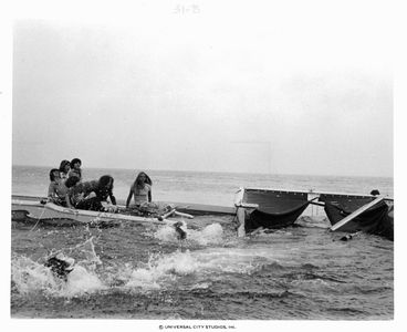 Marc Gilpin, Keith Gordon, Cindy Grover, Ben Marley, Gigi Vorgan, and Donna Wilkes in Jaws 2 (1978)