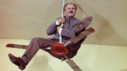 Yuri Timoshenko in Smekhanicheskiye priklyucheniya Tarapunki i Shtepselya (1970)