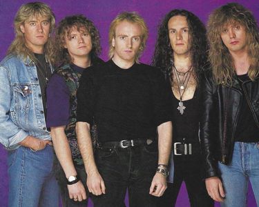 Joe Elliott, Vivian Campbell, Rick Allen, Rick Savage, Phil Collen, and Def Leppard