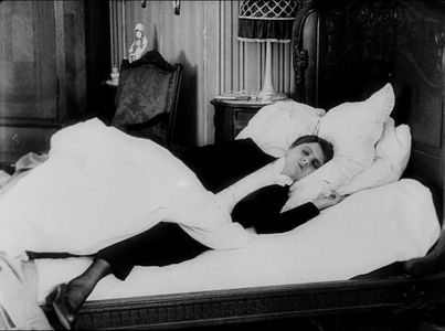 Ossi Oswalda in I Don't Want to Be a Man (1918)
