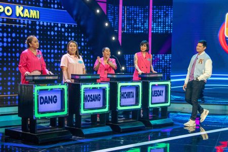 Dingdong Dantes, Dang Cruz, Mosang, Tuesday Vargas, and Jessah Chichirita in Family Feud Philippines (2022)