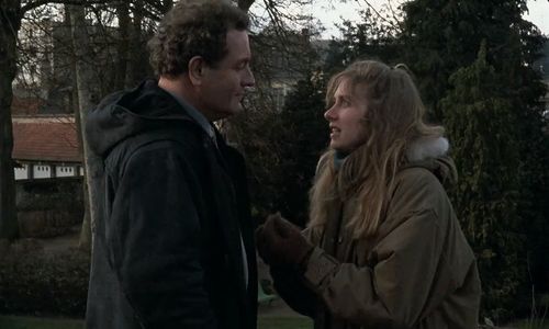 Michel Voletti and Charlotte Véry in A Tale of Winter (1992)
