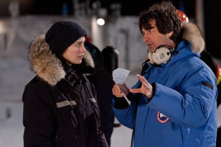 Matthijs van Heijningen Jr. and Mary Elizabeth Winstead in The Thing (2011)