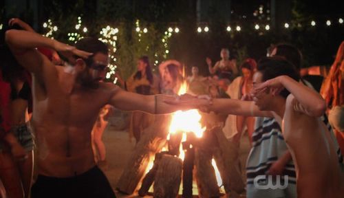 Jesse Rath and Joshua Sasse in No Tomorrow (2016)