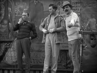 Carl Brisson, Gordon Harker, and Harry Terry in The Ring (1927)
