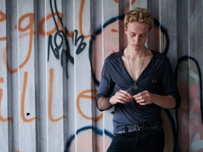 Bruno Alexander in We Children from Bahnhof Zoo (2021)