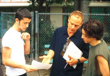 Michael Bacall, Joseph Gordon-Levitt, and Jordan Melamed in Manic (2001)