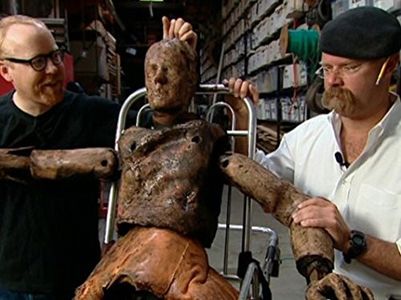 Adam Savage and Jamie Hyneman in MythBusters (2003)