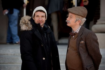 Bart Layton and Barry Keoghan in American Animals (2018)