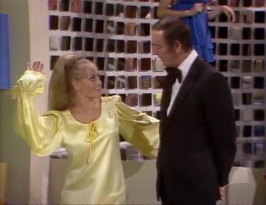 Wanda Bailey and Dick Martin in Rowan & Martin's Laugh-In (1967)