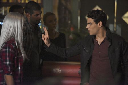 Alberto Rosende and Joanne Jansen in Shadowhunters (2016)