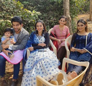 Aditi Sharma, Smita Bansal, Sreejita De, and Vikram Singh Chauhan