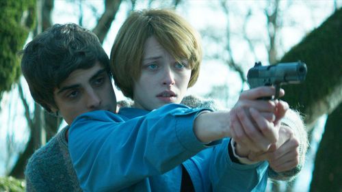 Still of Irakli Kvirikadze and Tinatin Dalakishvili in Hostages (2017)