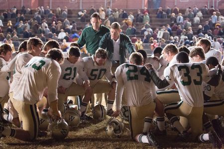 Nic Bishop and Kevin Sizemore in Woodlawn (2015)