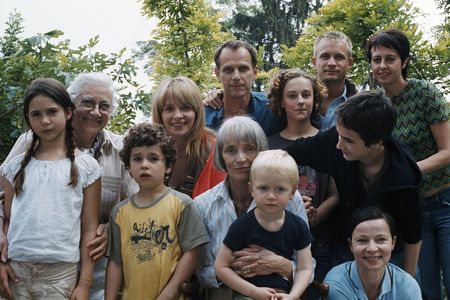 Juliette Binoche, Charles Berling, Valérie Bonneton, Dominique Reymond, Jérémie Renier, Isabelle Sadoyan, Edith Scob, Al