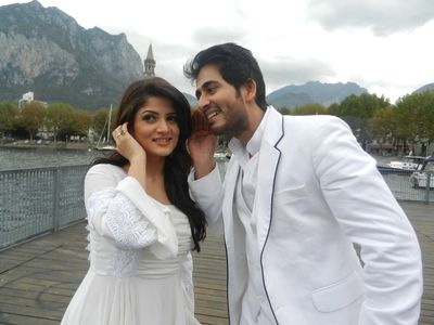 Hiran Chatterjee and Srabanti Chatterjee in Majnu (2013)