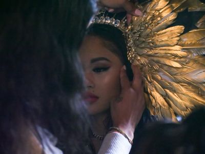 filming Pass It music video