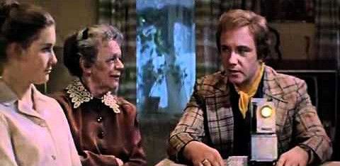 Leonid Kuravlyov, Alla Meshcheryakova, and Tatyana Pelttser in A Bargain for a Bargain (1977)