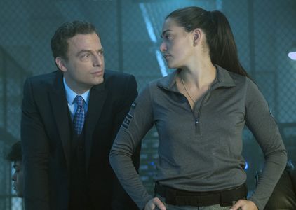 Justin Kirk and Natalie Martinez in APB (2017)