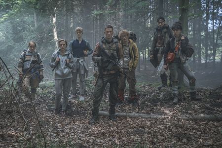 Alba August, Angela Bundalovic, Mikkel Boe Følsgaard, Lucas Lynggaard Tønnesen, Sonny Lindberg, and Jessica Dinnage in T